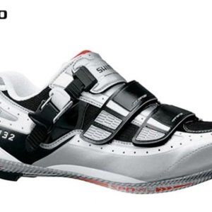 MENS Shimano #SH-R132L Size 10.5 carbon composite sole black/white cycling shoe